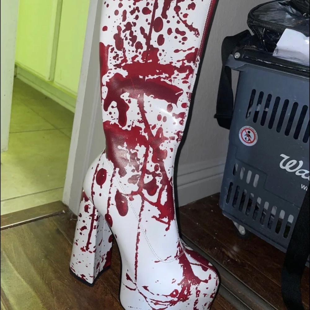 Blood splatter Gogo boots